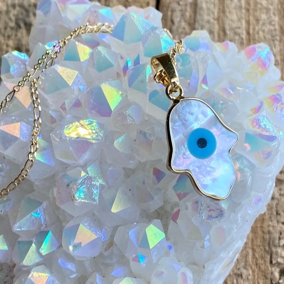 Hamsa Carved Shell Evil Eye Necklace - Picture 3 of 6